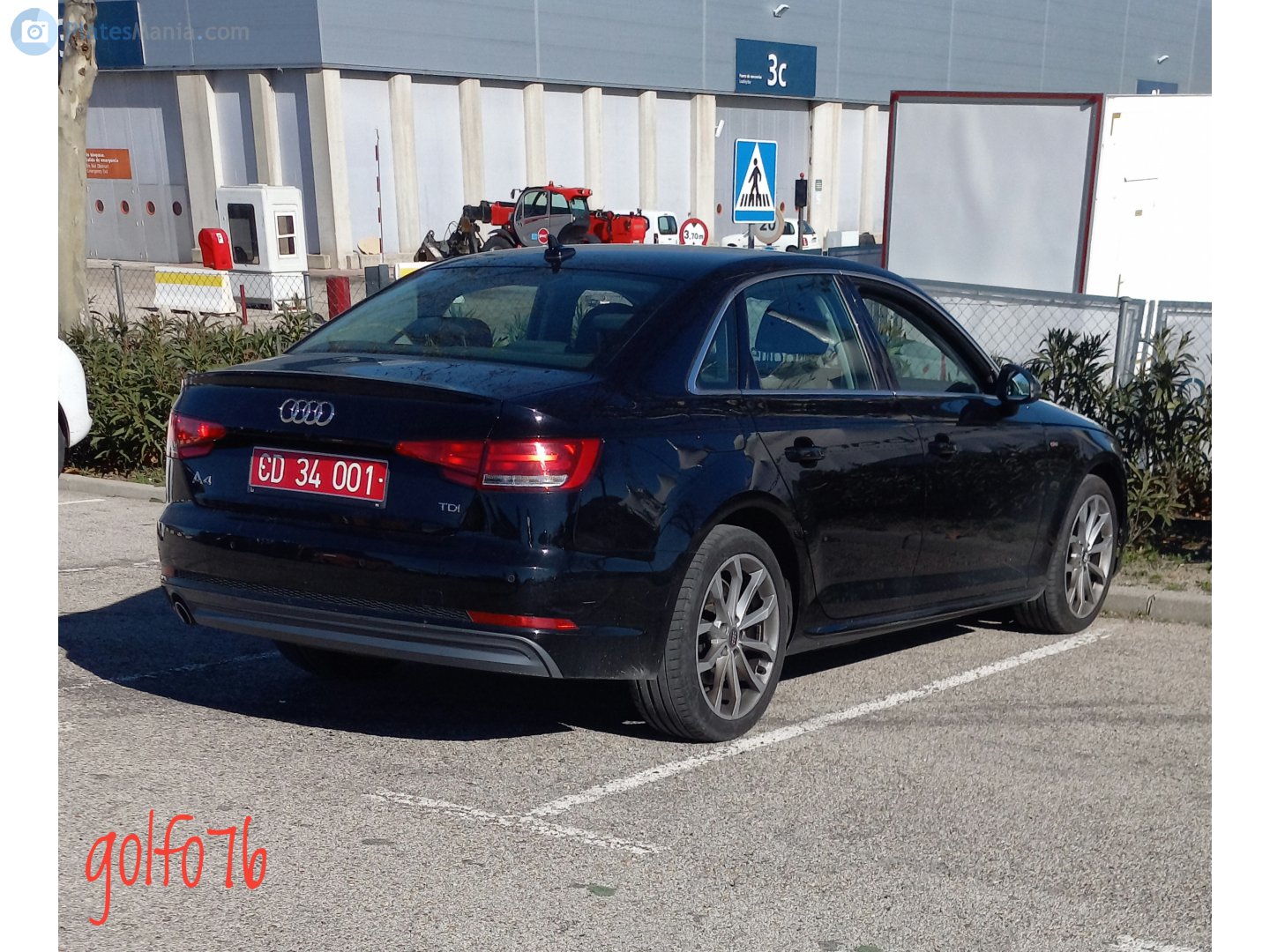 CD 34 001, Audi A4 5th gen Sedan (B9/8W2/8WC), 2015–2019