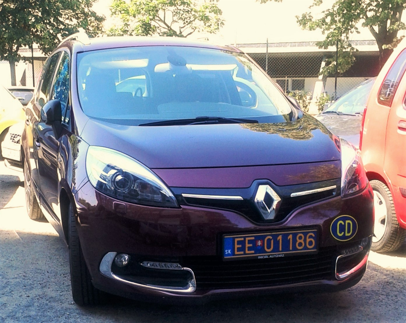 EE 01186, Renault Scénic 3rd gen Grand (R95), 2009–2016