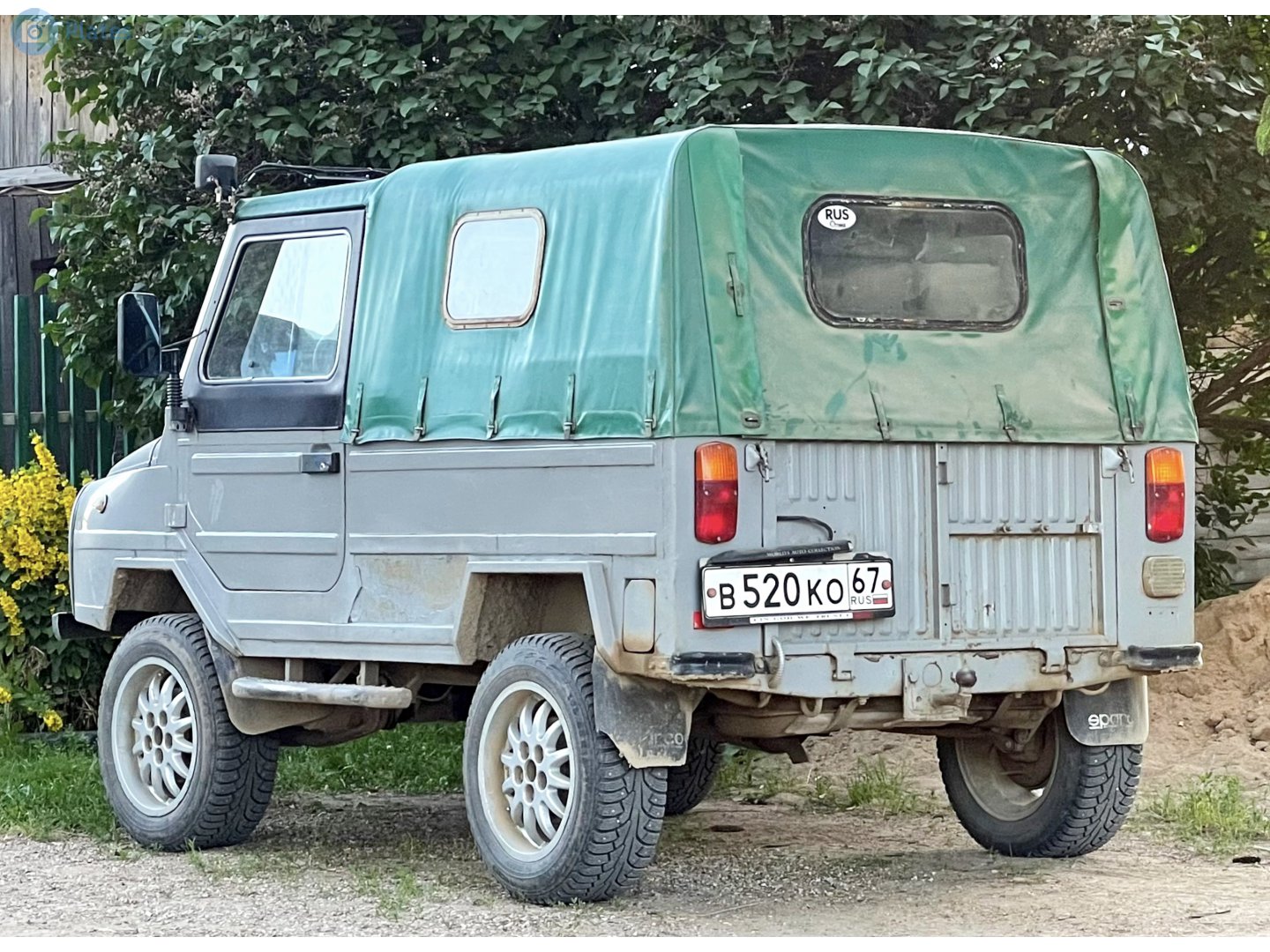 в 520 ко 67, LuAZ 1302 