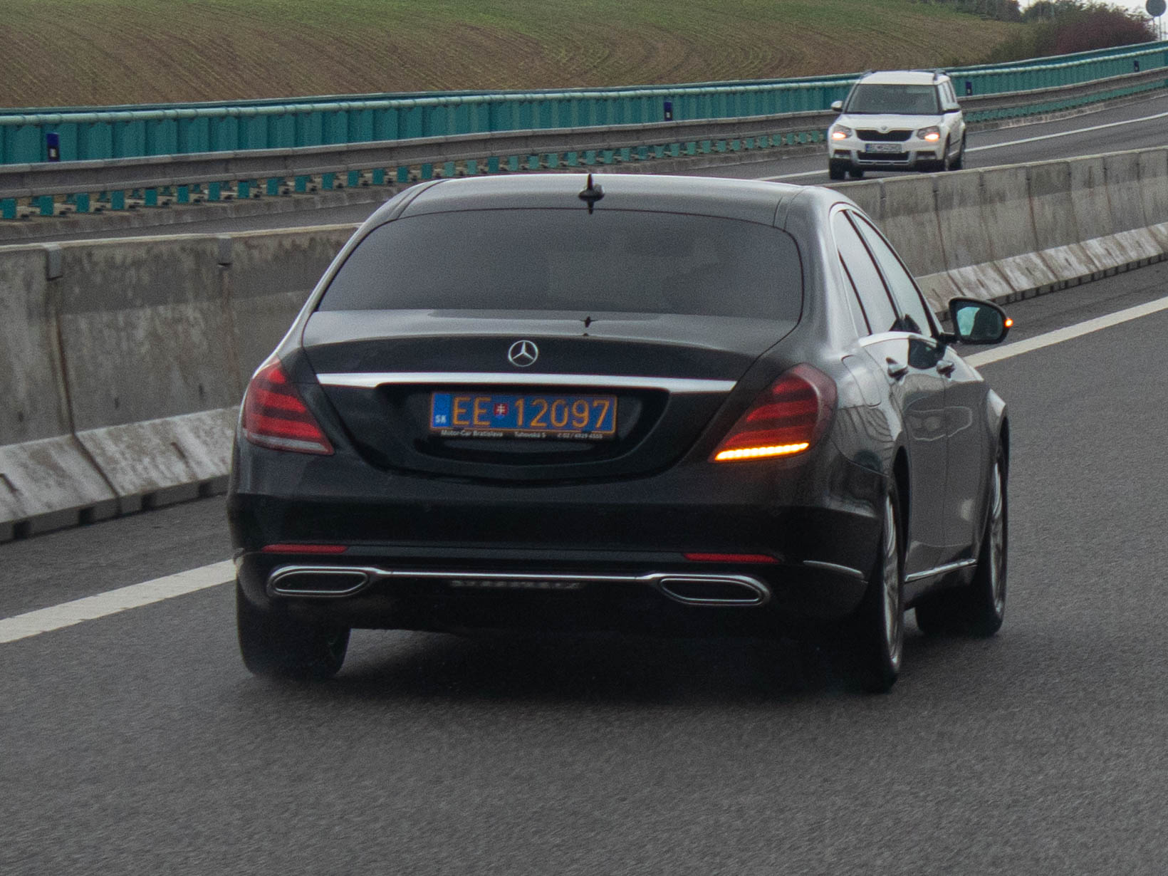 EE 12097, Mercedes-Benz S-Klasse 8th gen Sedan (W222/V222), 2013–2020