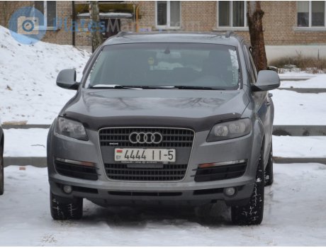 4444 II-5, Audi Q7