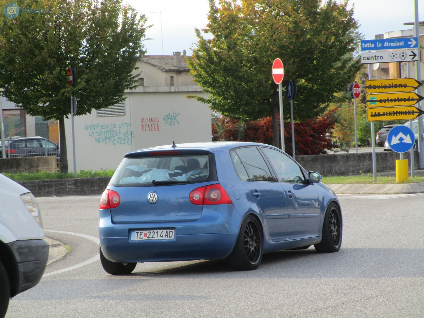 TE 2214 AD, Volkswagen Golf 5th gen 5-door Hatch (1K1), 2003–2008