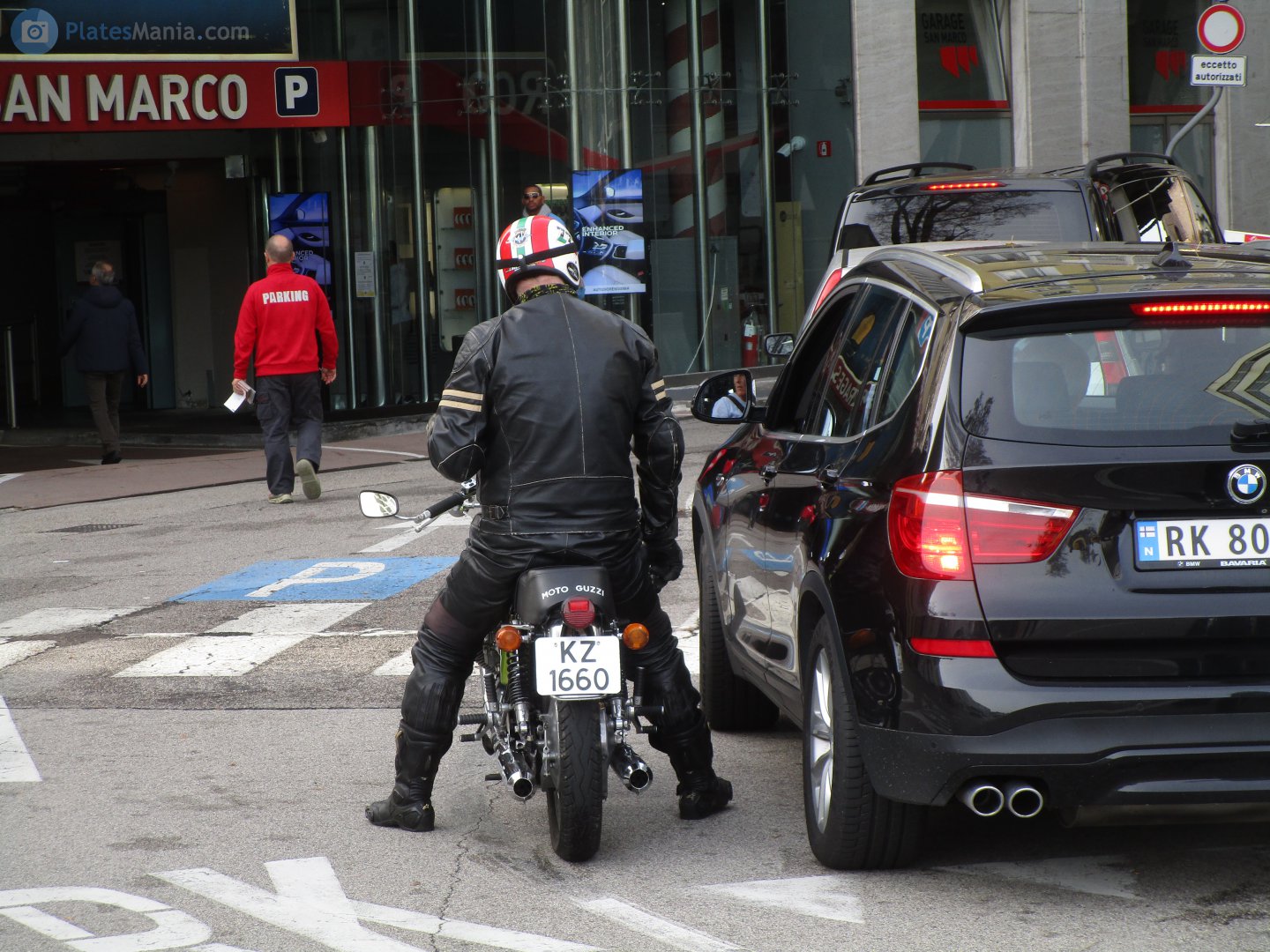 KZ 1660, Moto Guzzi V7 