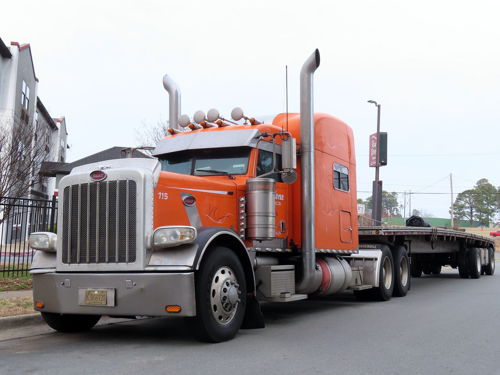 K 806930, Peterbilt 389 