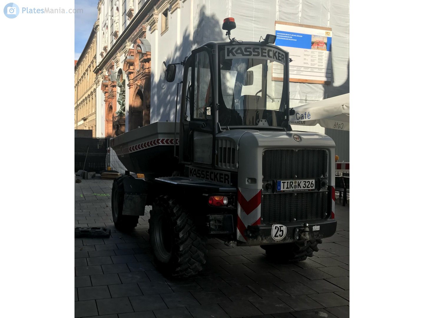 TIR K 326, Wacker Neuson DW-Series 