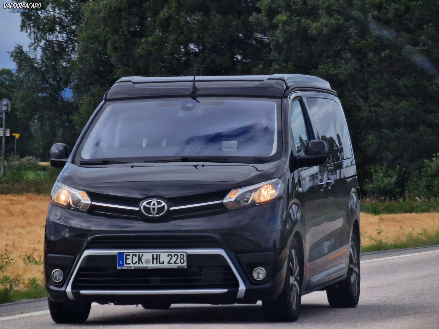 ECK HL 228, Crosscamp EXPLR 