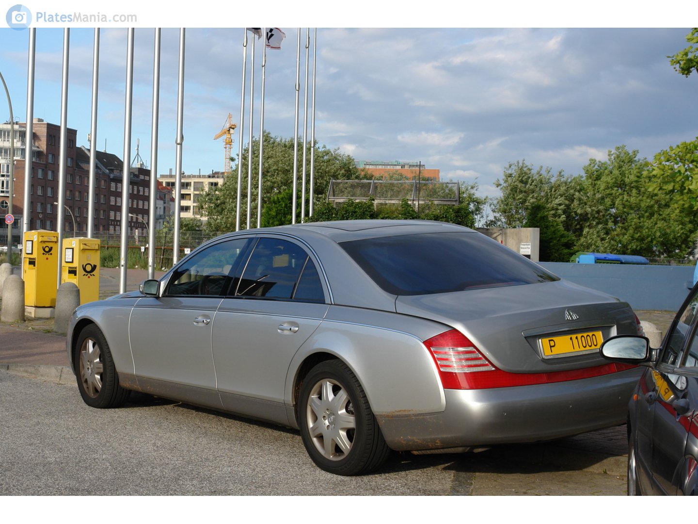 P 11000, Maybach 57 1st gen (W240), 2002–2012