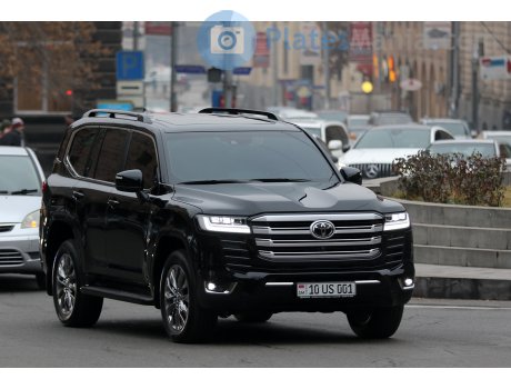 10 US 001, Toyota Land Cruiser