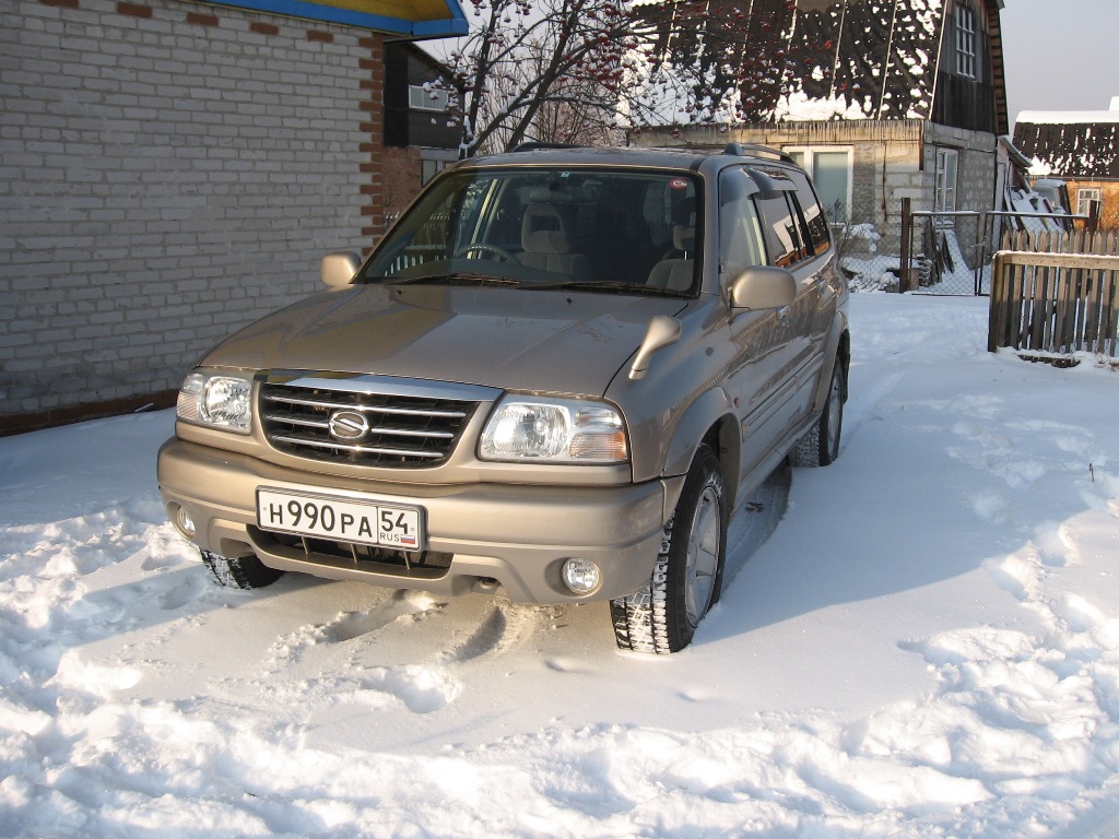 н 990 ра 54, Suzuki Grand Escudo 1st gen (TX92W), 2000–2003