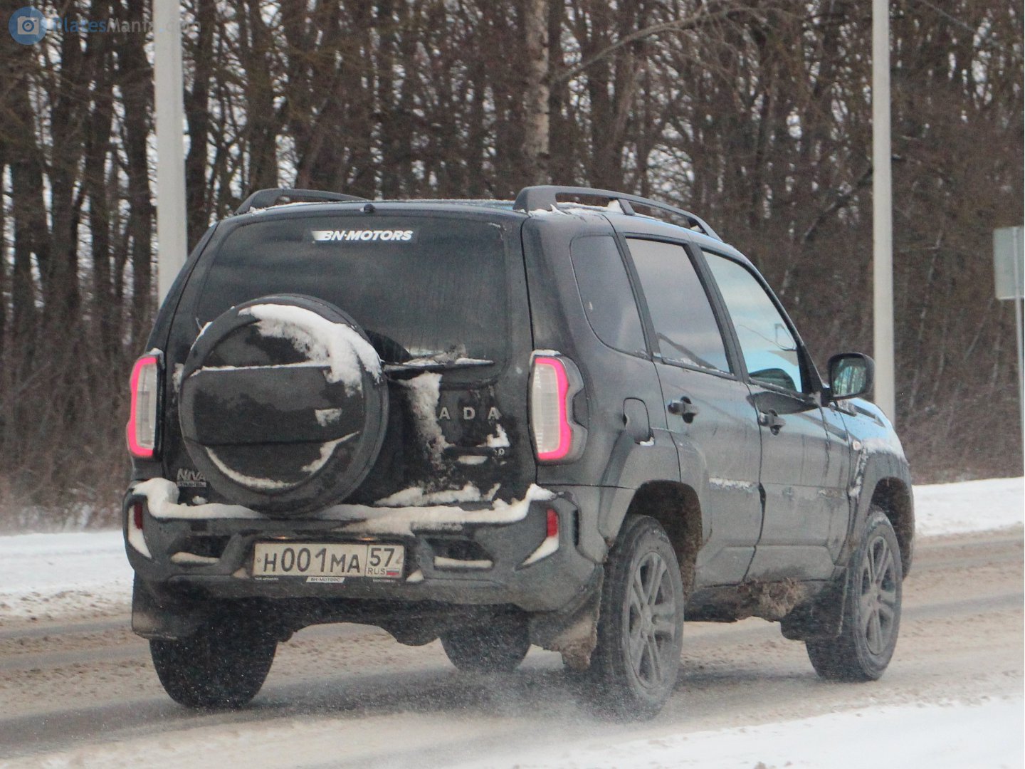 001-57-photos-lada-vaz-2123-niva-russia