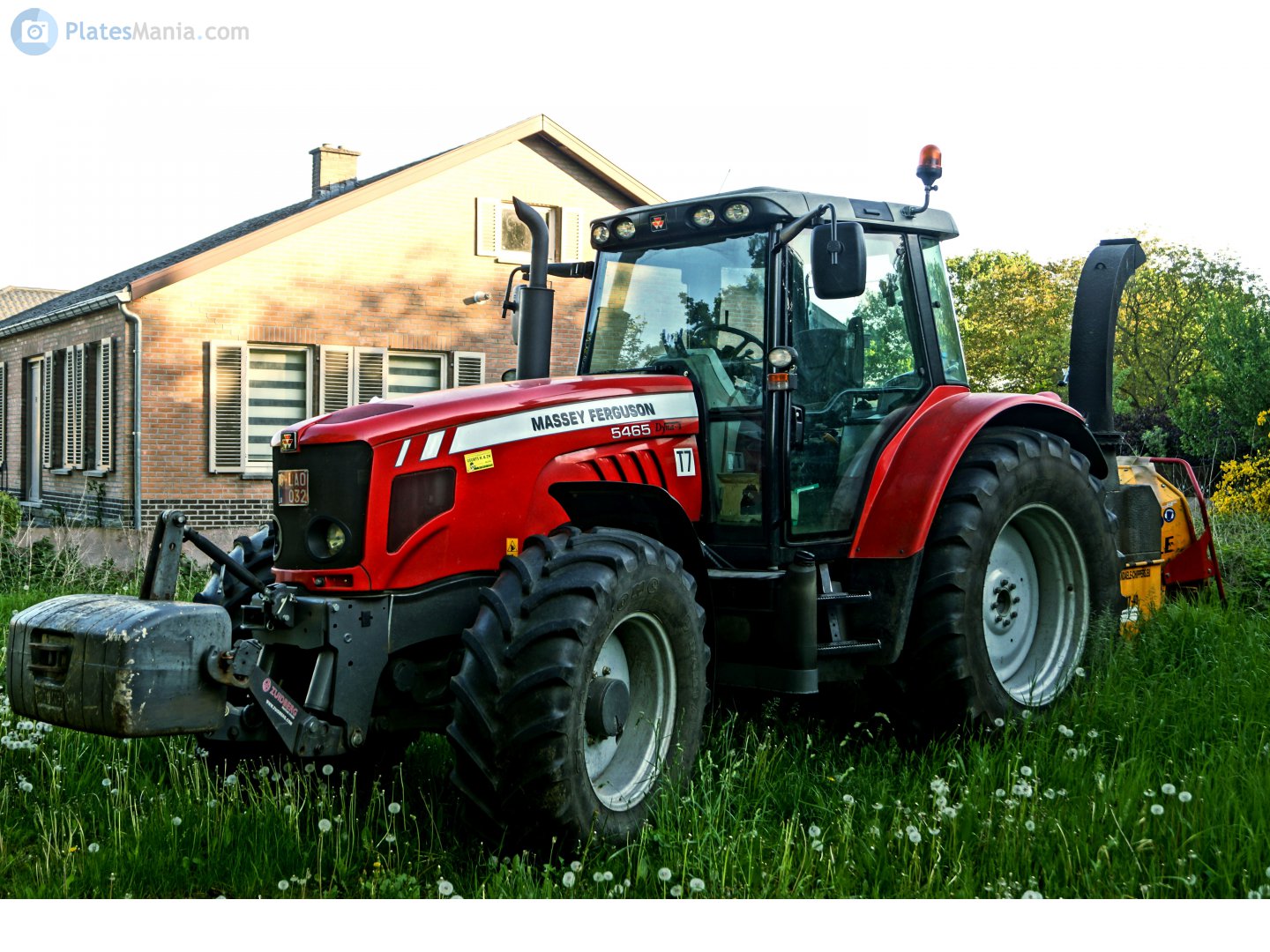 G-LAO-032, Massey Ferguson 5000-Series 
