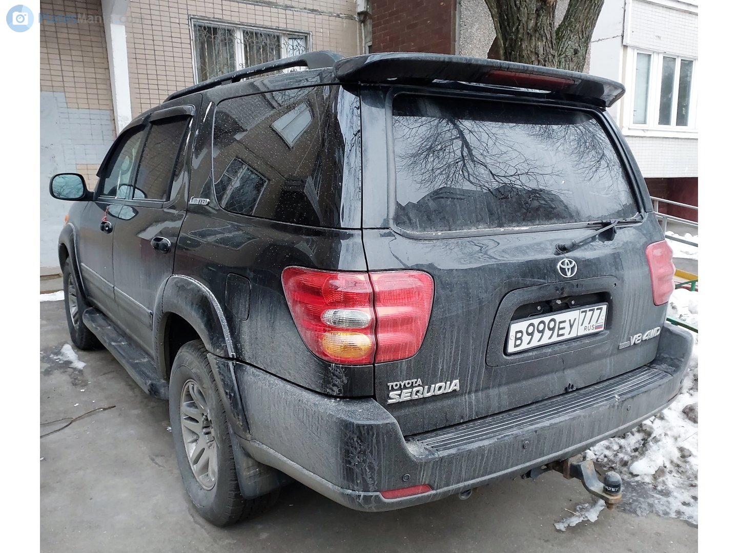 в 999 еу 777, Toyota Sequoia 1st gen (XK30/XK40), 2000–2007