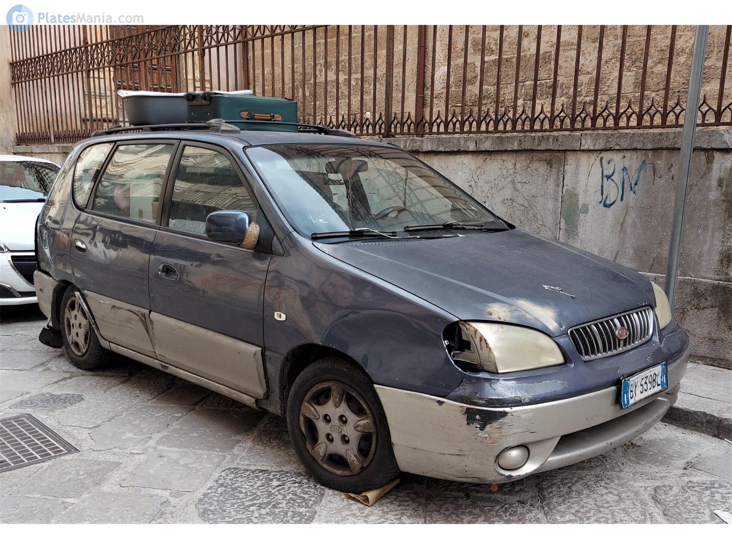 BY 539 BL, Kia Carens 1st gen (RS), 1999–2002