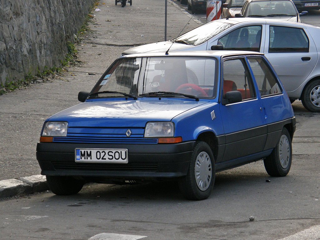 MM 02 SOU, Renault 5 2nd gen Supercinq 3-door Hatch (C40), 1984–1996