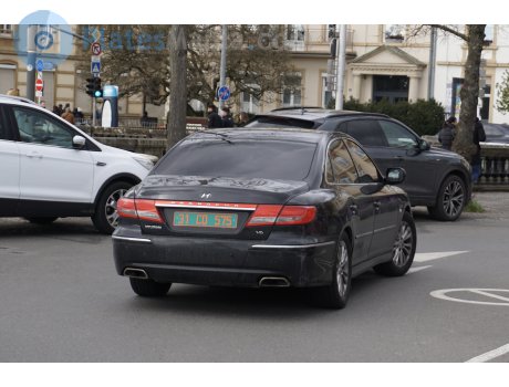 31 CD 575, Hyundai Grandeur