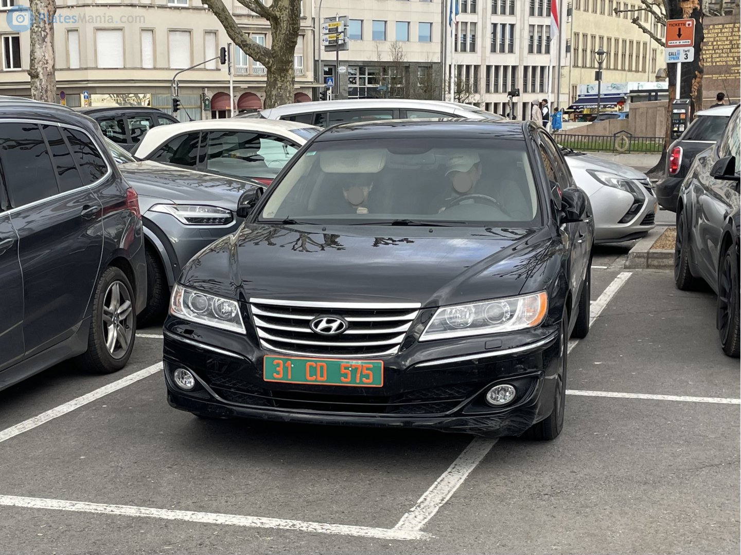 31 CD 575, Hyundai Grandeur 4th gen (TG), 2005–2011