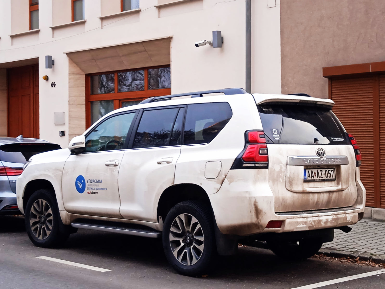 AA AZ-057, Toyota Land Cruiser Prado 4th gen 5-door SUV (J150), 2nd facelift, 2017–2023