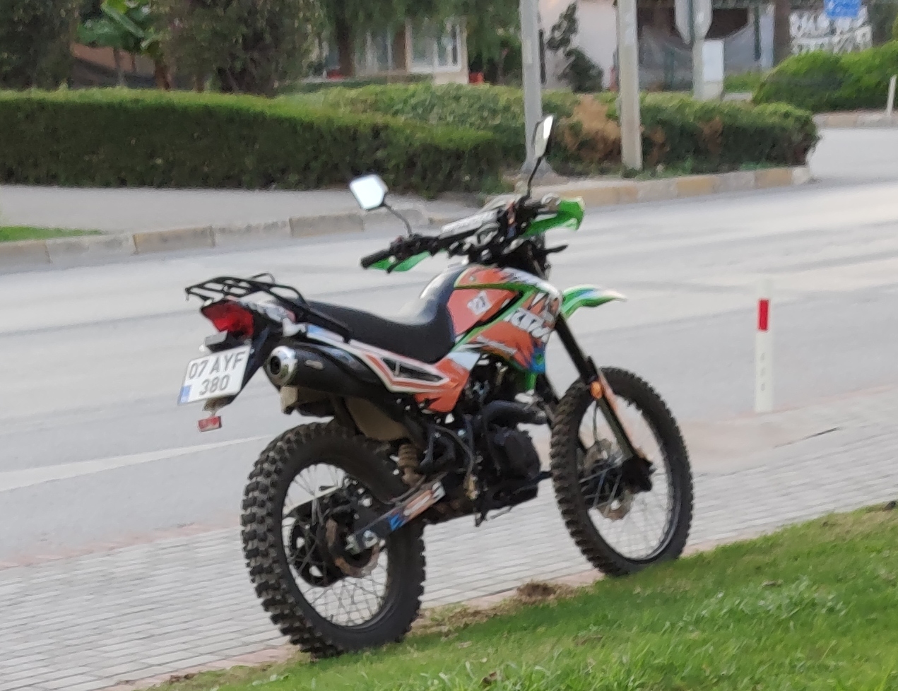 07 AYF 380, Mondial (UMA) X-Treme 