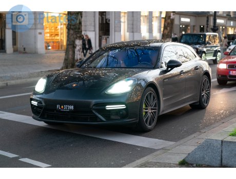 FL 37398, Porsche Panamera