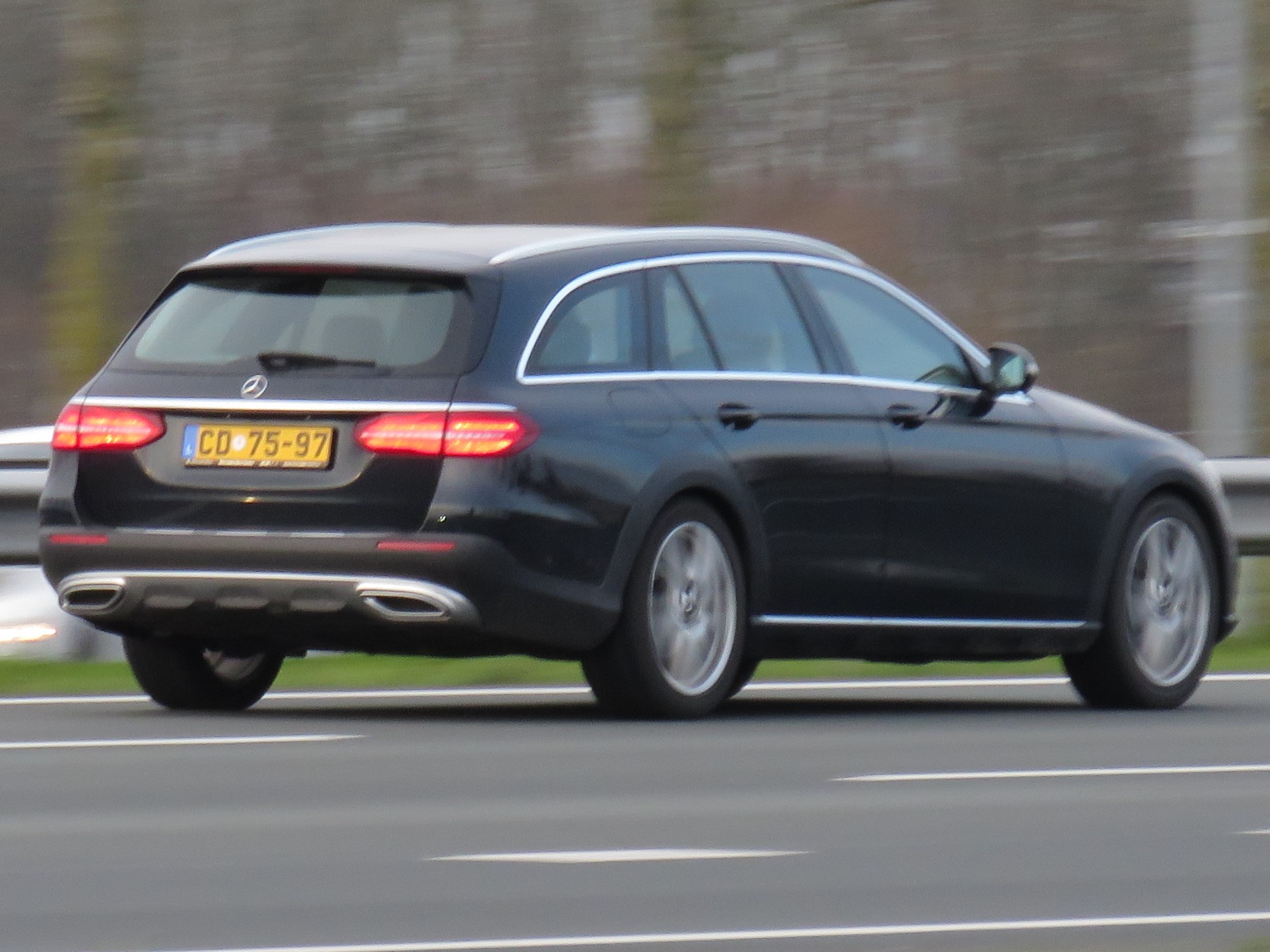 CD 75-97, Mercedes-Benz E-Klasse 5th gen All-Terrain (X213), 2016­–2023