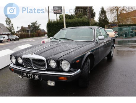 DM-933-RE, Daimler Sovereign