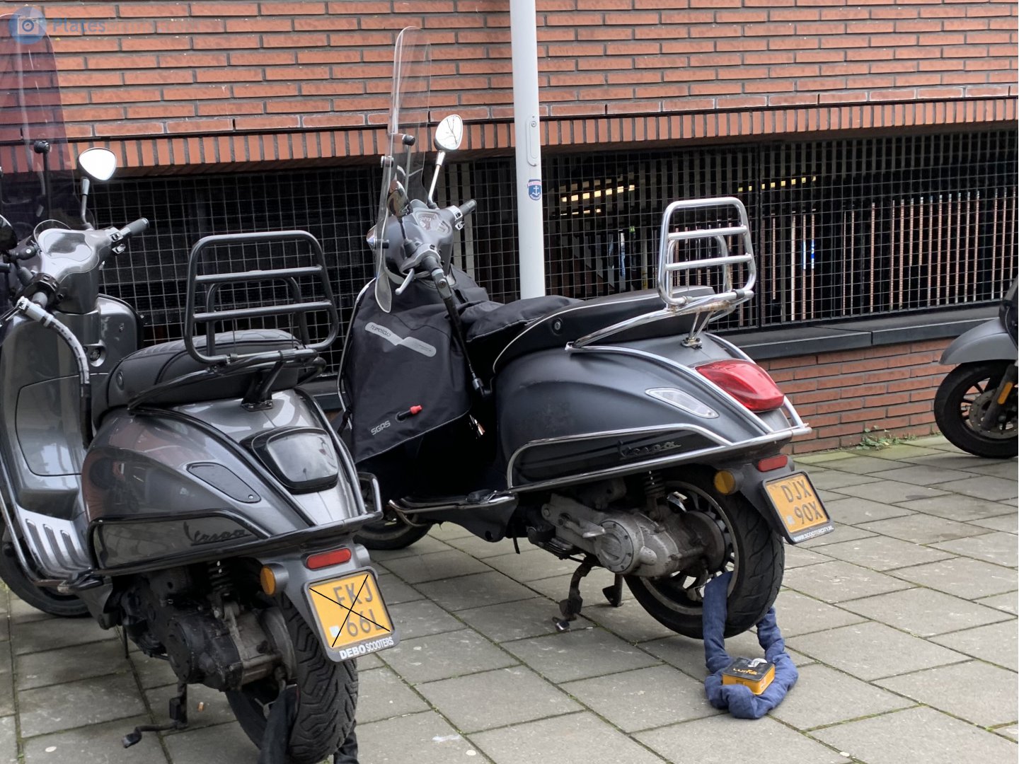 DJX-90-X, Vespa Sprint 