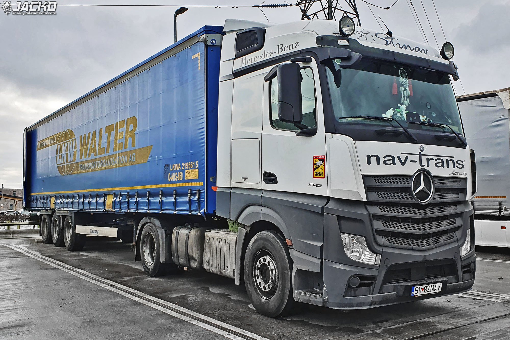 SV 82 NAV, Mercedes-Benz Actros 3rd gen (MP4/MP5), 2011–