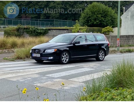 FK 832 EK, Volvo V70