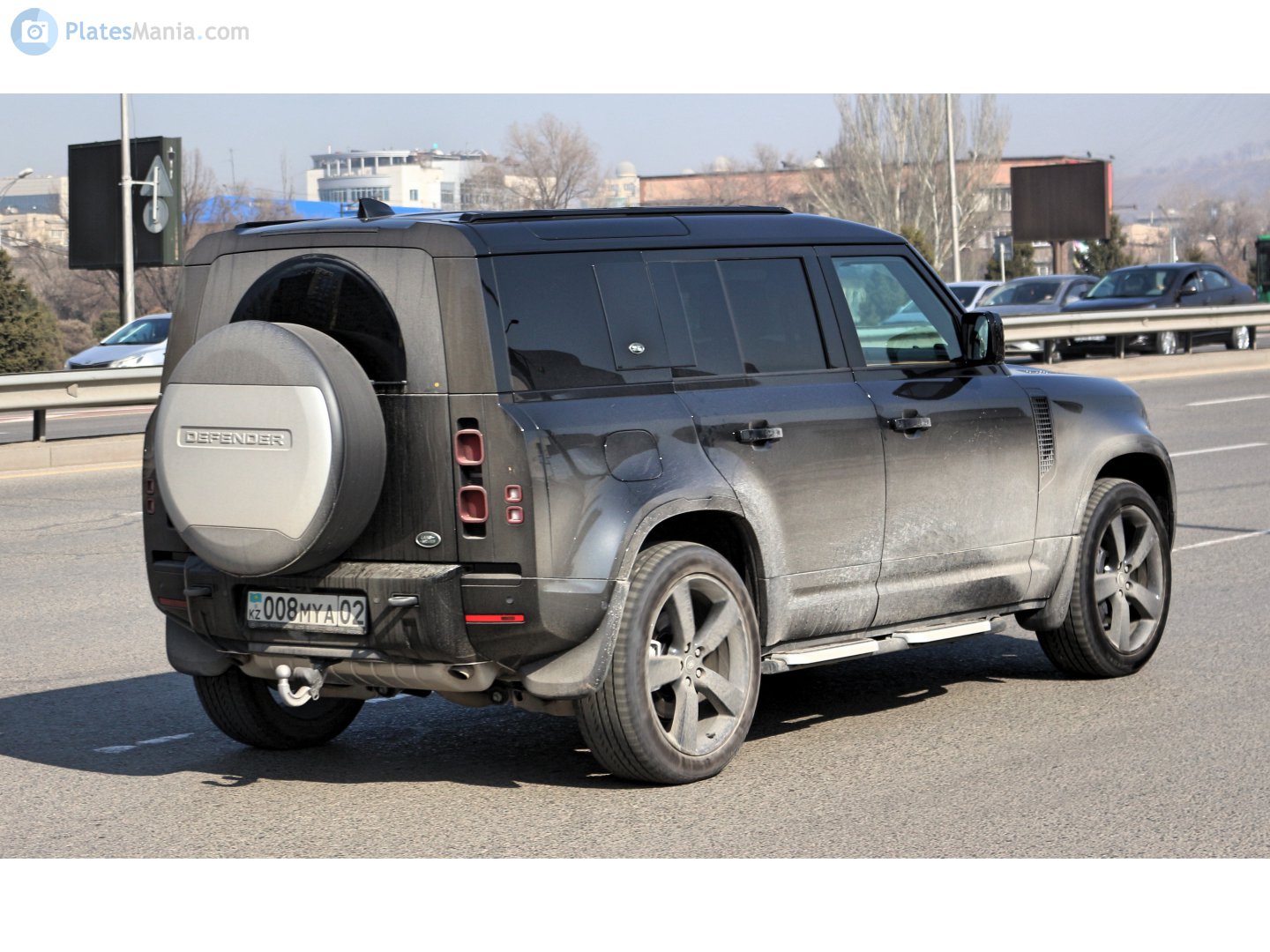 008 MYA 02, Land Rover Defender 2nd gen 110