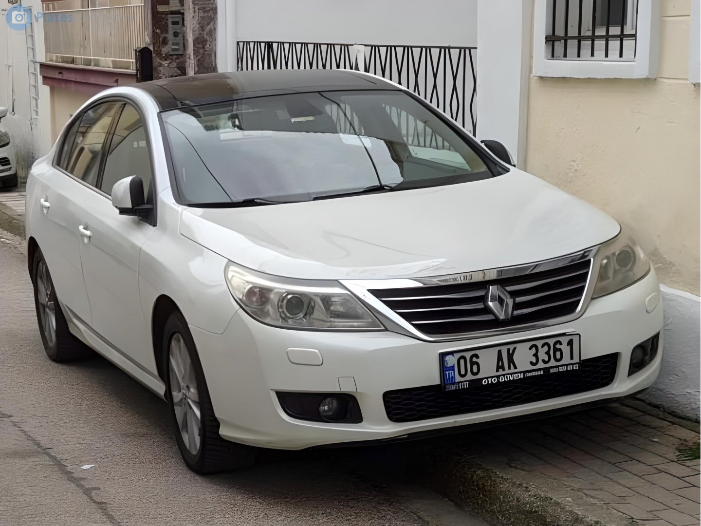 06 AK 3361, Renault Latitude 1st gen (L43), 2010–2015