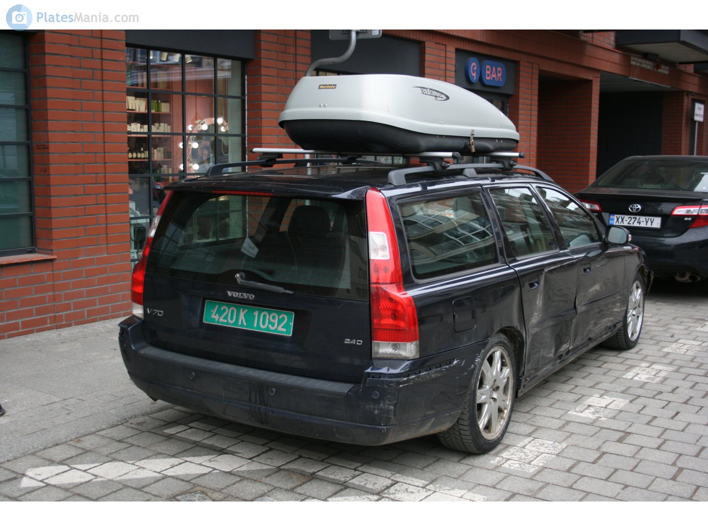 420 K 1092, Volvo V70 2nd gen (285), 2000–2007