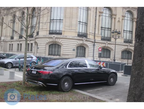 983U, Mercedes-Benz S-Klasse