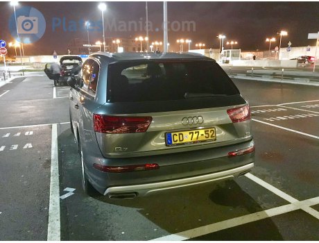 CD 77-52, Audi Q7