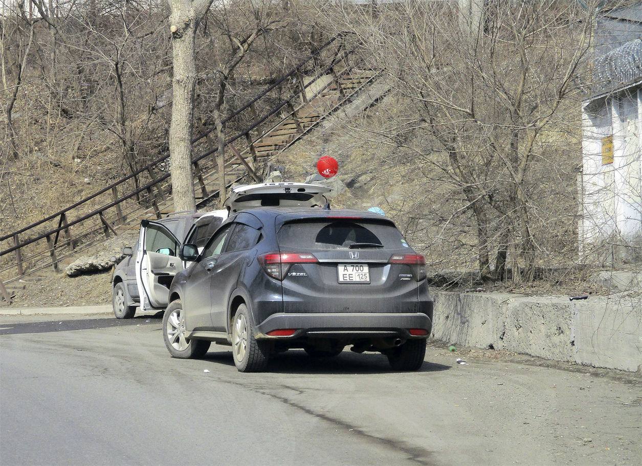 а 700 ее 125, Honda Vezel 1st gen (RU), 2013–2021