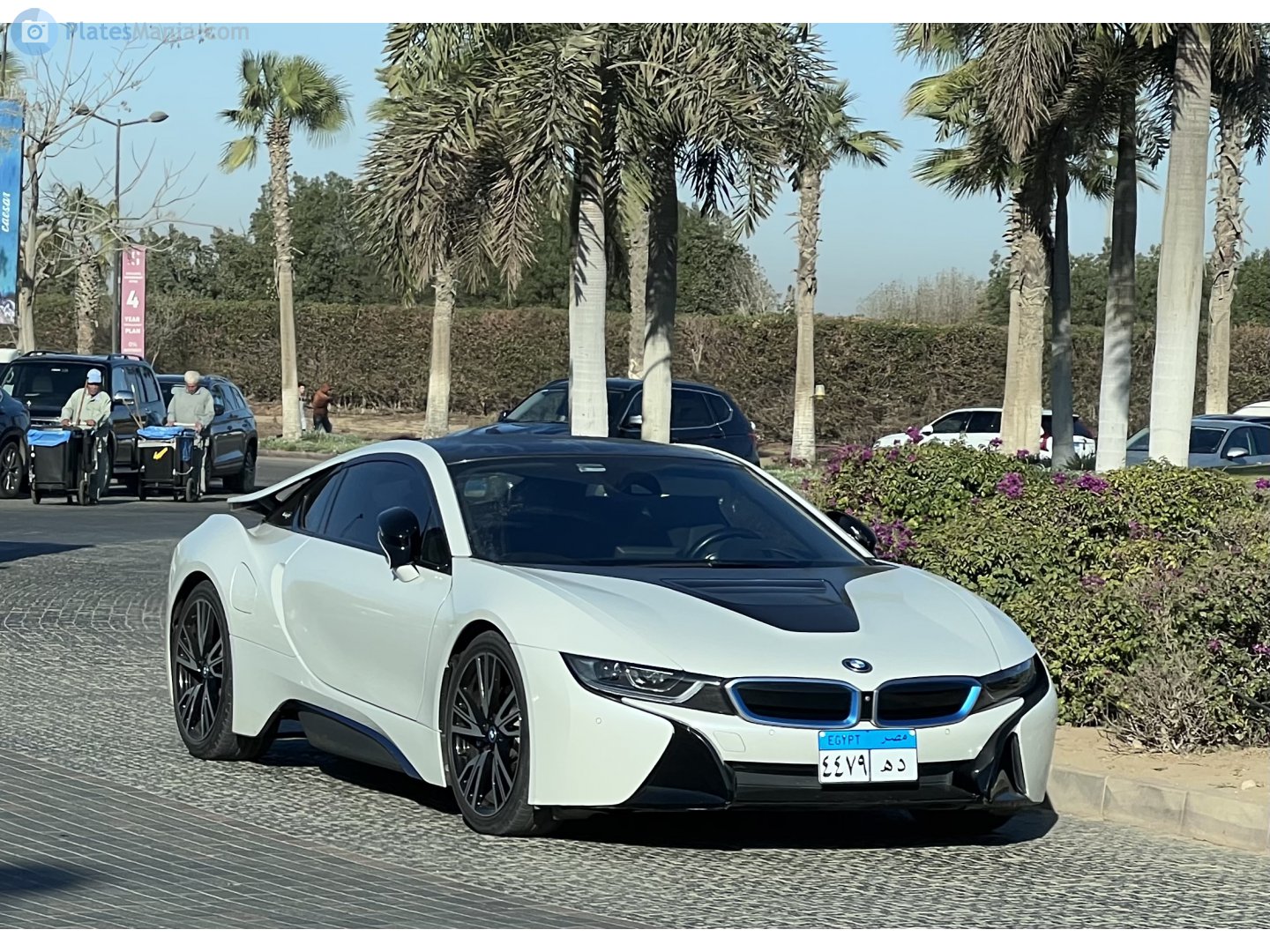 ٤٤٧٩ ھد, BMW i8 1st gen Coupé (I12), 2014–2020