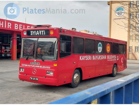 38 ZH 748, Mercedes-Benz O325