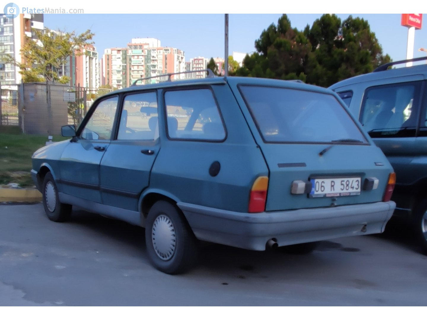 06 R 5843, Renault 12 1st gen Break (X17), 1970–1980