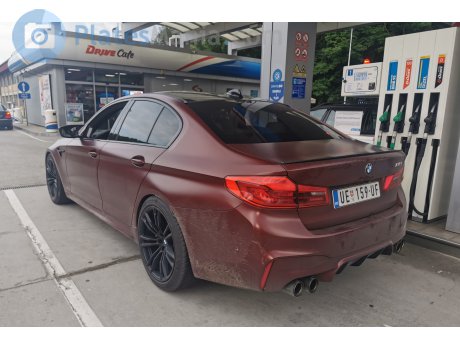 UE 159-UF, BMW M5