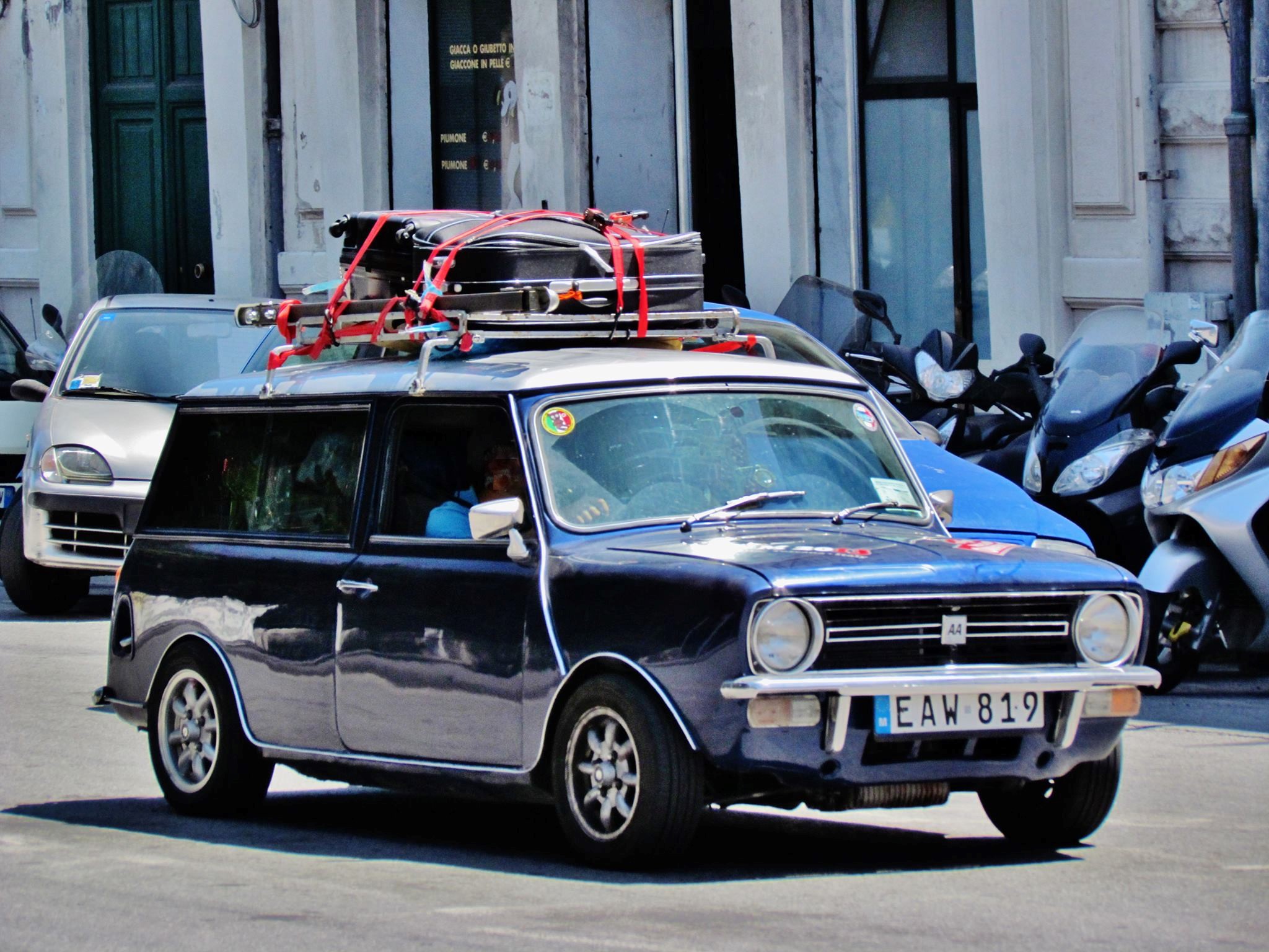 EAW 819, Austin Mini Countryman 