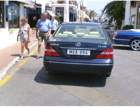 ‎٠٩٤‎ ‎أ ق م‎, Lexus LS