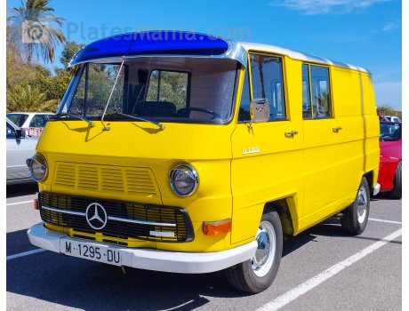 M 1295 DU, Mercedes-Benz N-Series