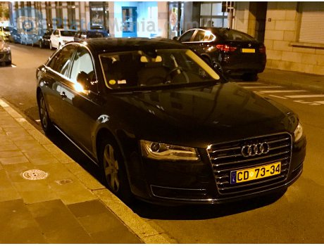 CD 73-34, Audi A8