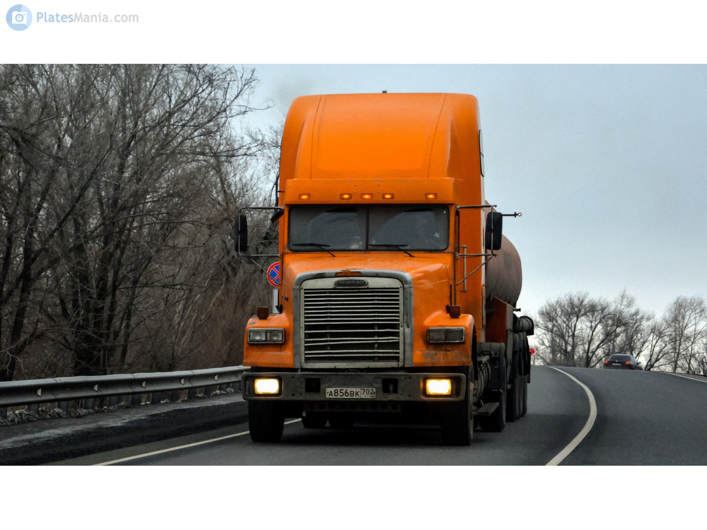 а 856 вк 702, Freightliner FLD SD, 1990–2010