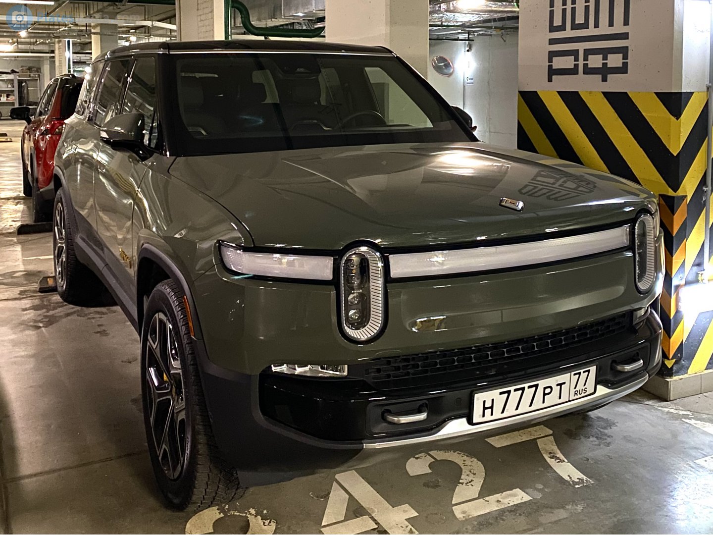 н 777 рт 77, Rivian R1S 1st gen, 2022–