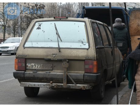 в 9771 РК, Nissan Prairie