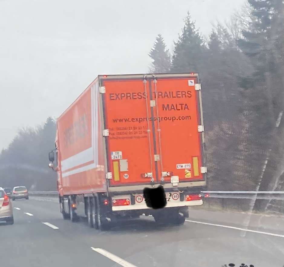 TR 2473, Schmitz SKO 