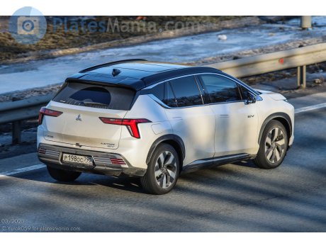 р198ос790, Mitsubishi Airtrek