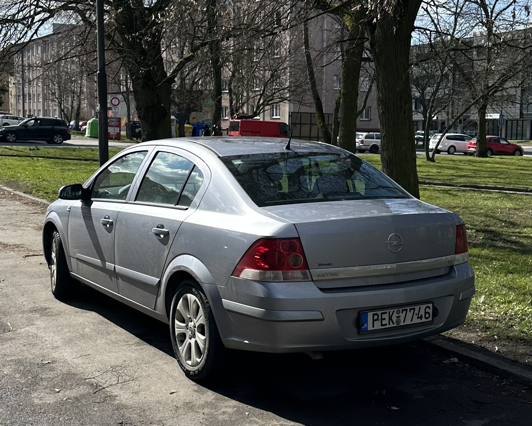 PEK-7746, Opel Astra 3rd gen Sedan (H; A04), 2007–2014