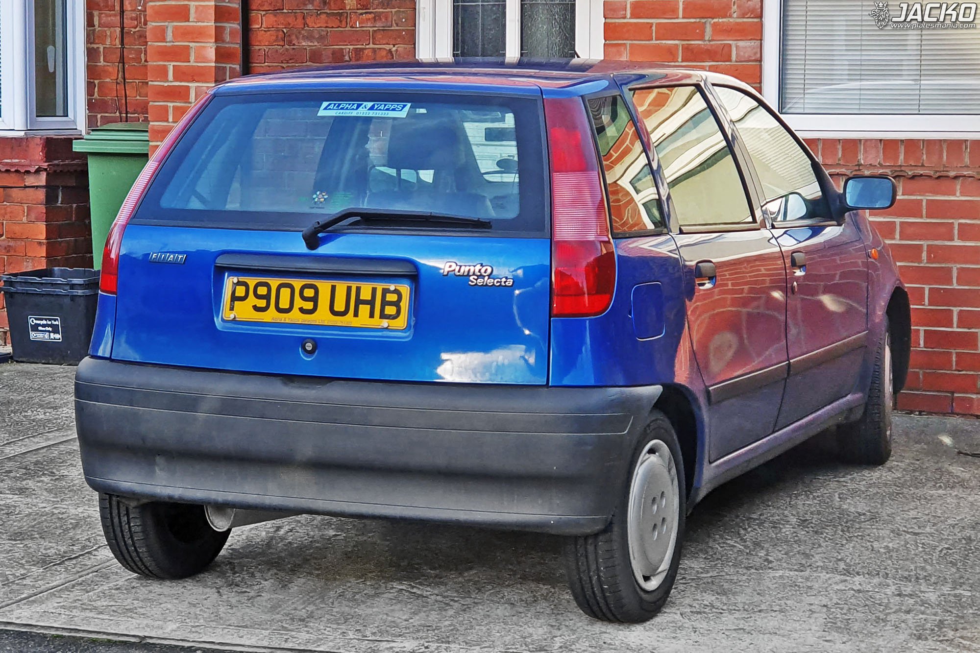P909UHB, FIAT Punto 1st gen 5-door Hatch (176), 1993–2000