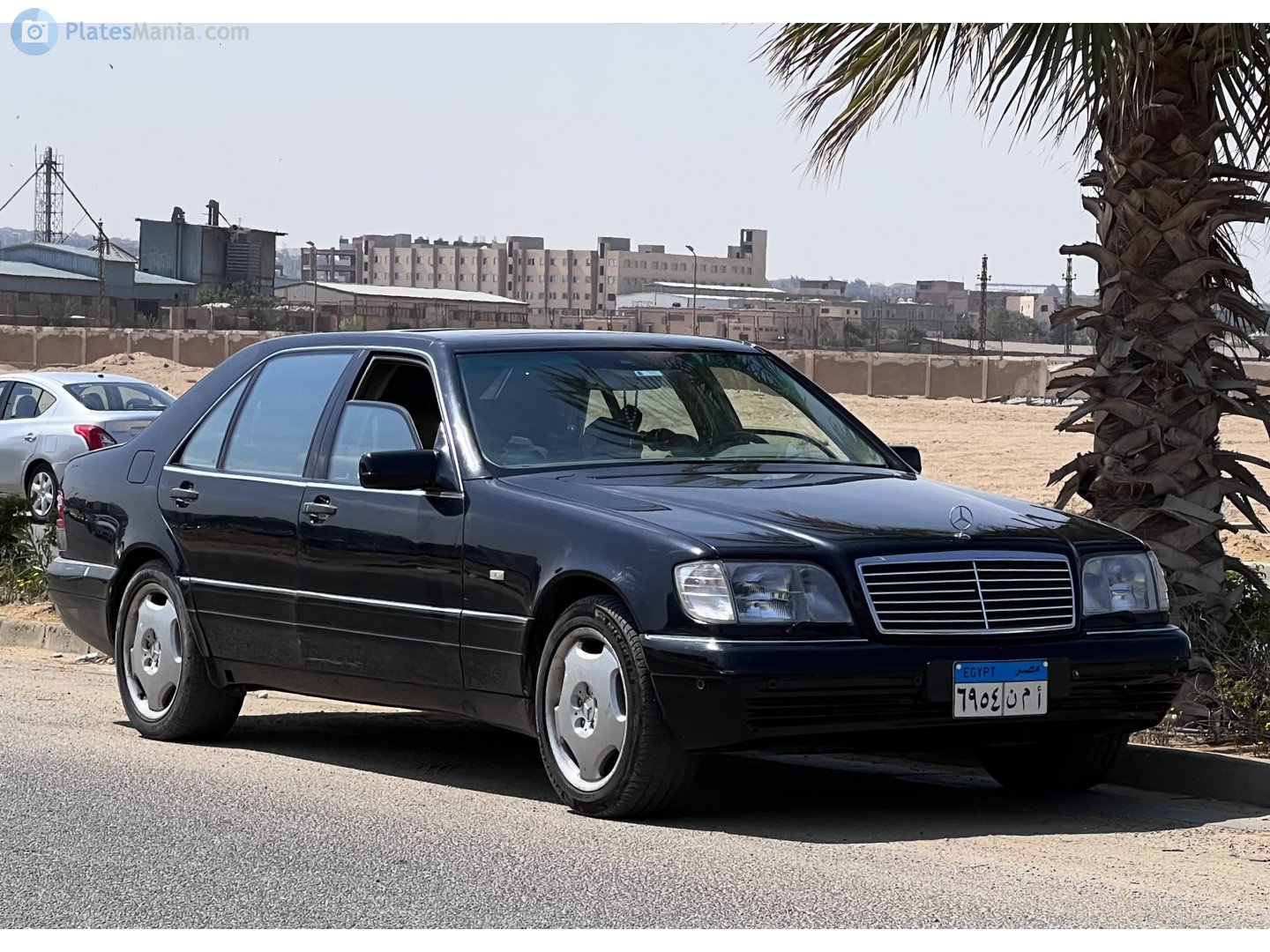 ٦٩٥٤ نمأ, Mercedes-Benz S-Klasse 5th gen Sedan (W140/V140), 1991–1998